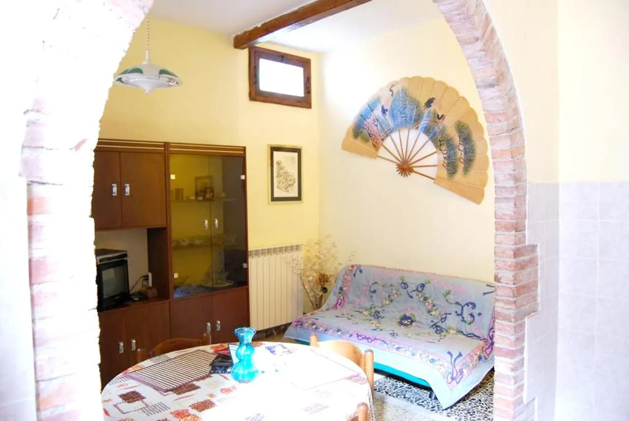Spacious Apartment In Massa Marittima With Shared Pool